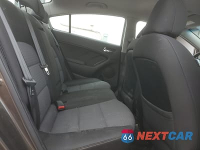 Zdjęcie 10 z 13 samochodu: 2015 KIA FORTE LX VIN:KNAFX4A61F5277829 - miniatura