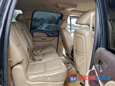 Zdjęcie 11 z 16 samochodu: 2007 GMC YUKON XL DENALI VIN:1GKFK66867J280231 - miniatura