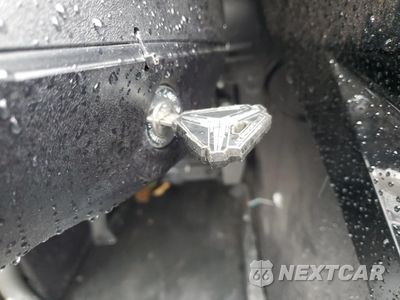 Zdjęcie 8 z 10 samochodu: 2015 POLARIS SLINGSHOT VIN:57XAASFA0F5102883 - miniatura