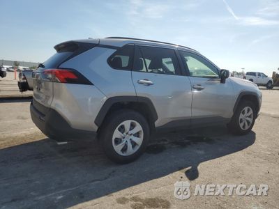 Trzecie zdjęcie samochodu z tyłu: 2021 TOYOTA RAV4 LE VIN:JTMH1RFVXMD062947 - miniatura