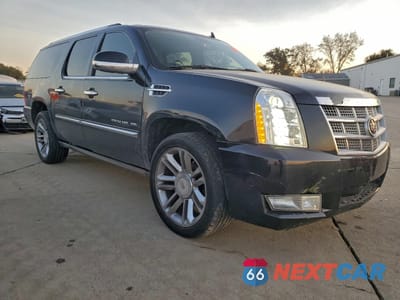 Czwarte zdjęcie samochodu z boku: 2013 CADILLAC ESCALADE ESV PLATINUM VIN:1GYS4KEF5DR156326 - miniatura