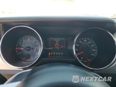 Zdjęcie 9 z 12 samochodu: 2015 FORD MUSTANG VIN:1FATP8UH5F5356369 - miniatura