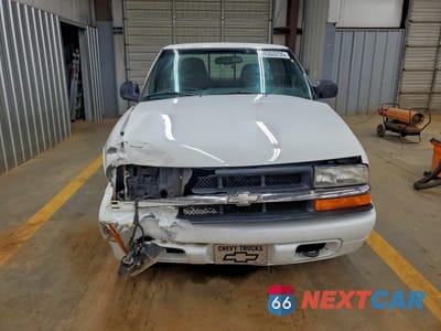 Piąte zdjęcie samochodu w środku: 1998 CHEVROLET S TRUCK S10 VIN:1GCCT19W5W8116757 - miniatura