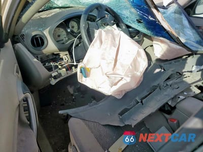 Zdjęcie 8 z 12 samochodu: 2003 TOYOTA RAV4 VIN:JTEHH20V136084300 - miniatura