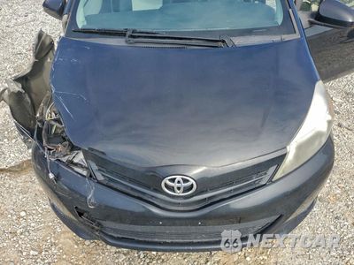 Zdjęcie 11 z 14 samochodu: 2013 TOYOTA YARIS VIN:JTDKTUD35DD560784 - miniatura