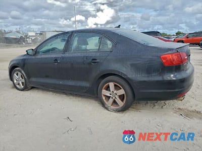 Drugie zdjęcie samochodu z przodu: 2011 VOLKSWAGEN JETTA TDI VIN:3VWLL7AJ0BM033033 - miniatura