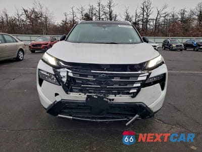 Piąte zdjęcie samochodu w środku: 2024 NISSAN ROGUE PLATINUM VIN:JN8BT3DD0RW453063 - miniatura
