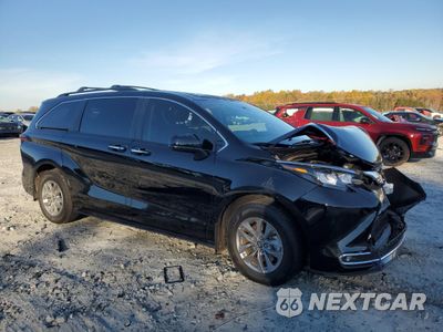 Czwarte zdjęcie samochodu z boku: 2024 TOYOTA SIENNA XLE VIN:5TDYRKEC4RS211025 - miniatura