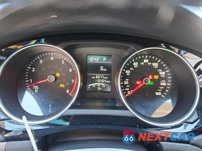 Zdjęcie 9 z 12 samochodu: 2016 VOLKSWAGEN JETTA SPORT VIN:3VWD17AJ3GM278264 - miniatura