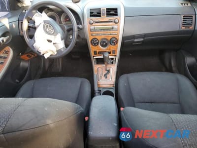 Zdjęcie 8 z 12 samochodu: 2010 TOYOTA COROLLA BASE VIN:2T1BU4EEXAC501221 - miniatura