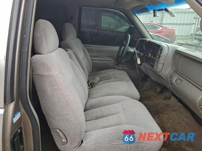 Zdjęcie 10 z 12 samochodu: 1998 CHEVROLET GMT-400 C1500 VIN:2GCEC19M8W1276819 - miniatura
