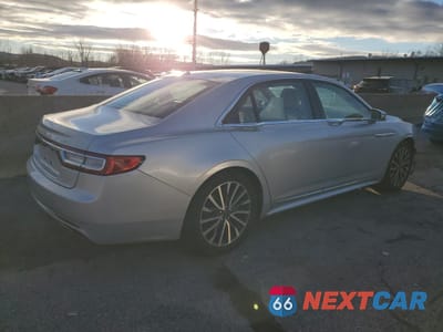 Trzecie zdjęcie samochodu z tyłu: 2017 LINCOLN CONTINENTAL SELECT VIN:1LN6L9TK0H5607223 - miniatura