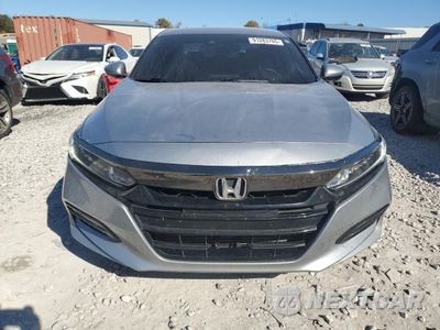 Piąte zdjęcie samochodu w środku: 2018 HONDA ACCORD SPORT VIN:1HGCV1F30JA166151 - miniatura