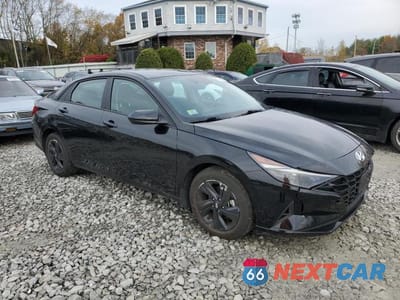 Czwarte zdjęcie samochodu z boku: 2023 HYUNDAI ELANTRA SEL VIN:KMHLM4AG9PU529188 - miniatura