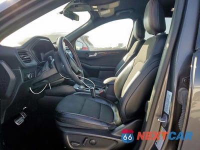 Zdjęcie 7 z 13 samochodu: 2023 FORD ESCAPE ST LINE VIN:1FMCU9MN1PUA63361 - miniatura