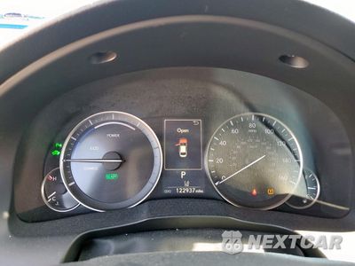 Zdjęcie 9 z 15 samochodu: 2018 LEXUS ES 300H VIN:JTHBW1GG2J2188637 - miniatura