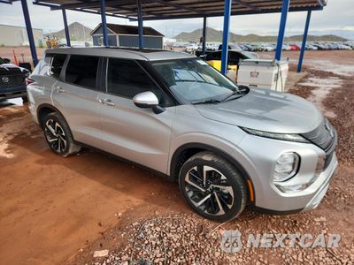 Czwarte zdjęcie samochodu z boku: 2024 MITSUBISHI OUTLANDER SE VIN:JA4J3VA85RZ056418 - miniatura