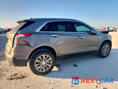 Trzecie zdjęcie samochodu z tyłu: 2018 CADILLAC XT5 LUXURY VIN:1GYKNCRS6JZ198803 - miniatura