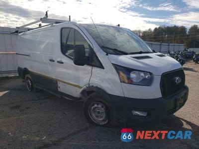 Czwarte zdjęcie samochodu z boku: 2024 FORD TRANSIT 150 DELIVERY VAN VIN:1FTYE1Y82RKA59573 - miniatura