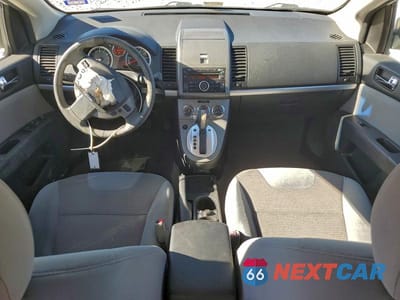 Zdjęcie 8 z 12 samochodu: 2010 NISSAN SENTRA 2.0 VIN:3N1AB6AP3AL708876 - miniatura