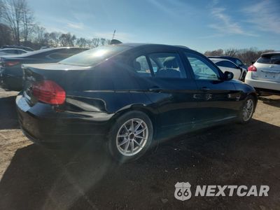 Trzecie zdjęcie samochodu z tyłu: 2010 BMW 328 XI SULEV VIN:WBAPK5C53AA650558 - miniatura