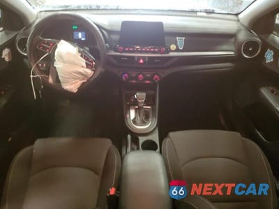 Zdjęcie 8 z 11 samochodu: 2021 KIA FORTE FE VIN:3KPF24AD5ME306993 - miniatura