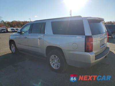 Drugie zdjęcie samochodu z przodu: 2019 CHEVROLET SUBURBAN K1500 LT VIN:1GNSKHKC2KR392509 - miniatura