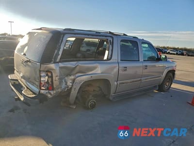 Trzecie zdjęcie samochodu z tyłu: 2005 CHEVROLET SUBURBAN C1500 VIN:3GNEC16Z15G253525 - miniatura