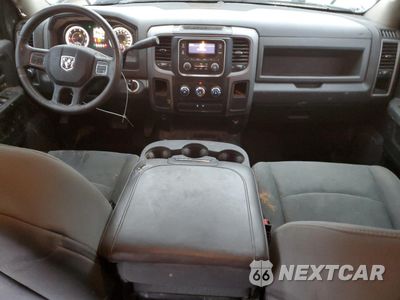 Zdjęcie 8 z 14 samochodu: 2015 RAM 2500 ST VIN:3C6TR5HT4FG659578 - miniatura