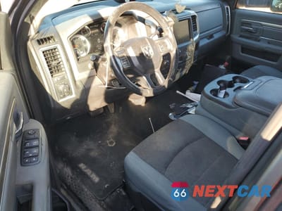 Zdjęcie 8 z 12 samochodu: 2013 RAM 3500 SLT VIN:3C63RRLL1DG561720 - miniatura