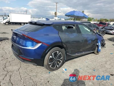 Trzecie zdjęcie samochodu z tyłu: 2024 KIA EV6 LIGHT VIN:KNDC3DLC9R5188664 - miniatura