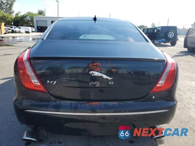 Zdjęcie 6 z 13 samochodu: 2015 JAGUAR XJ VIN:SAJWA1CZ7F8V86845 - miniatura