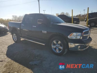 Czwarte zdjęcie samochodu z boku: 2018 RAM 1500 BIG H VIN:1C6RR7LG9JS149003 - miniatura