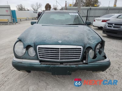 Piąte zdjęcie samochodu w środku: 1999 MERCEDES-BENZ E 320 VIN:WDBJF65H7XA885207 - miniatura