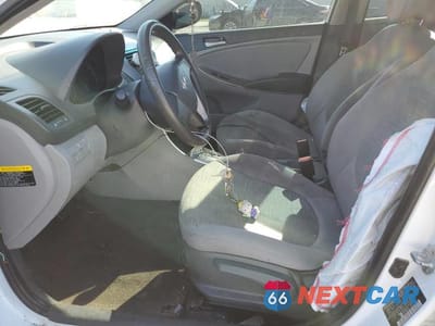 Zdjęcie 7 z 12 samochodu: 2017 HYUNDAI ACCENT SE VIN:KMHCT4AE1HU315539 - miniatura