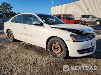 Czwarte zdjęcie samochodu z boku: 2014 VOLKSWAGEN PASSAT S VIN:1VWAP7A33EC009781 - miniatura