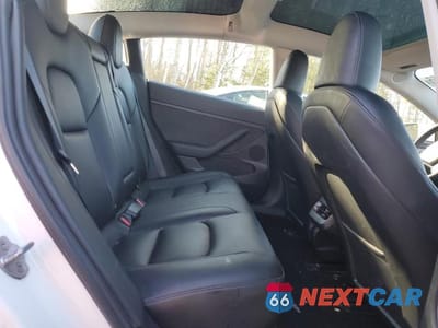 Zdjęcie 10 z 11 samochodu: 2023 TESLA MODEL 3 VIN:LRW3E1FA6PC843047 - miniatura