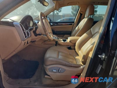 Zdjęcie 7 z 12 samochodu: 2011 PORSCHE CAYENNE VIN:WP1AA2A2XBLA07485 - miniatura