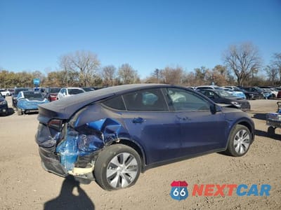 Trzecie zdjęcie samochodu z tyłu: 2023 TESLA MODEL Y VIN:7SAYGDEE3PA205401 - miniatura