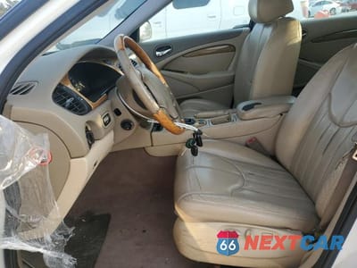Zdjęcie 7 z 12 samochodu: 2001 JAGUAR S-TYPE VIN:SAJDA01N21FL97347 - miniatura