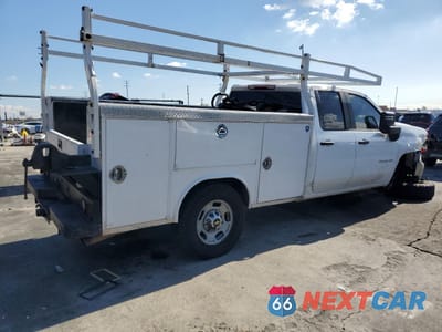 Trzecie zdjęcie samochodu z tyłu: 2020 CHEVROLET SILVERADO UTILITY / SERVICE TRUCK VIN:1GB5WLE71LF244855 - miniatura