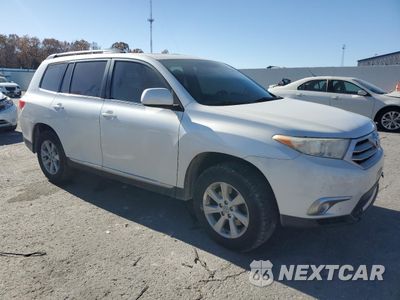 Czwarte zdjęcie samochodu z boku: 2011 TOYOTA HIGHLANDER BASE VIN:5TDBK3EH6BS066958 - miniatura