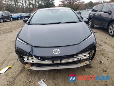 Piąte zdjęcie samochodu w środku: 2024 TOYOTA PRIUS PRIME SE VIN:JTDACACU9R3026009 - miniatura