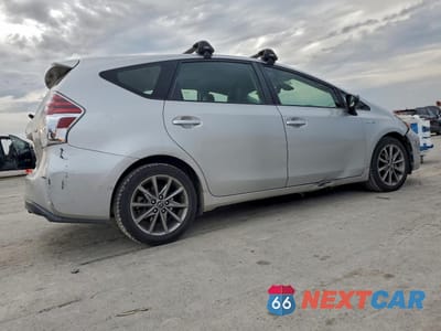 Trzecie zdjęcie samochodu z tyłu: 2015 TOYOTA PRIUS V VIN:JTDZN3EU3FJ019506 - miniatura