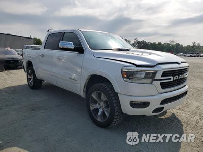 Czwarte zdjęcie samochodu z boku: 2021 RAM 1500 LARAMIE VIN:1C6SRFJT7MN505673 - miniatura