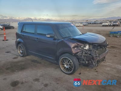 Czwarte zdjęcie samochodu z boku: 2014 TOYOTA SCION XB VIN:JTLZE4FE8EJ052310 - miniatura