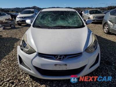 Piąte zdjęcie samochodu w środku: 2015 HYUNDAI ELANTRA SE VIN:5NPDH4AE4FH561664 - miniatura