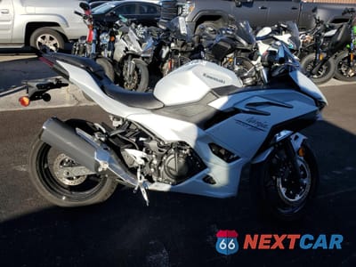 2024 KAWASAKI EX500 ML5EXGG1XRDA18209 - główne zdjęcie licytacji z USA - miniatura