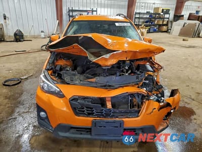 Piąte zdjęcie samochodu w środku: 2018 SUBARU CROSSTREK PREMIUM VIN:JF2GTABC5JH236473 - miniatura