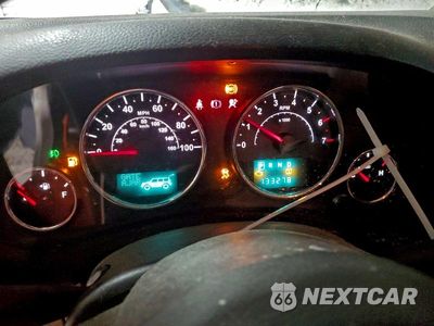 Zdjęcie 9 z 14 samochodu: 2012 JEEP WRANGLER UNLIMITED SAHARA VIN:1C4BJWEG9CL177518 - miniatura